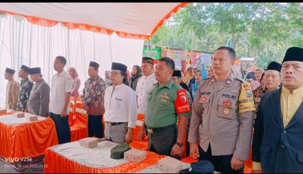 Kepala Desa Jajar Hadiri Wisuda Purnawiyata MI Jajar ke - 22
